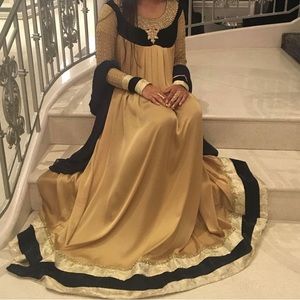 Long dress (salwaar kameez)